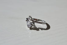 Load image into Gallery viewer, &quot;Sparkle&quot; Ring
